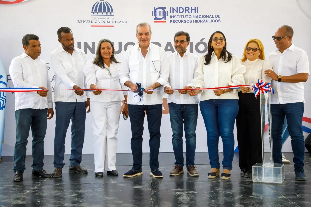 Inauguran obras hidráulicas que benefician a comunidades en Azua