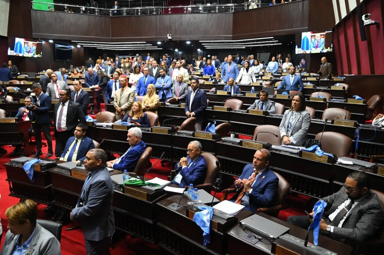 Diputados concluyen lectura del nuevo Código Penal con participación récord de legisladores