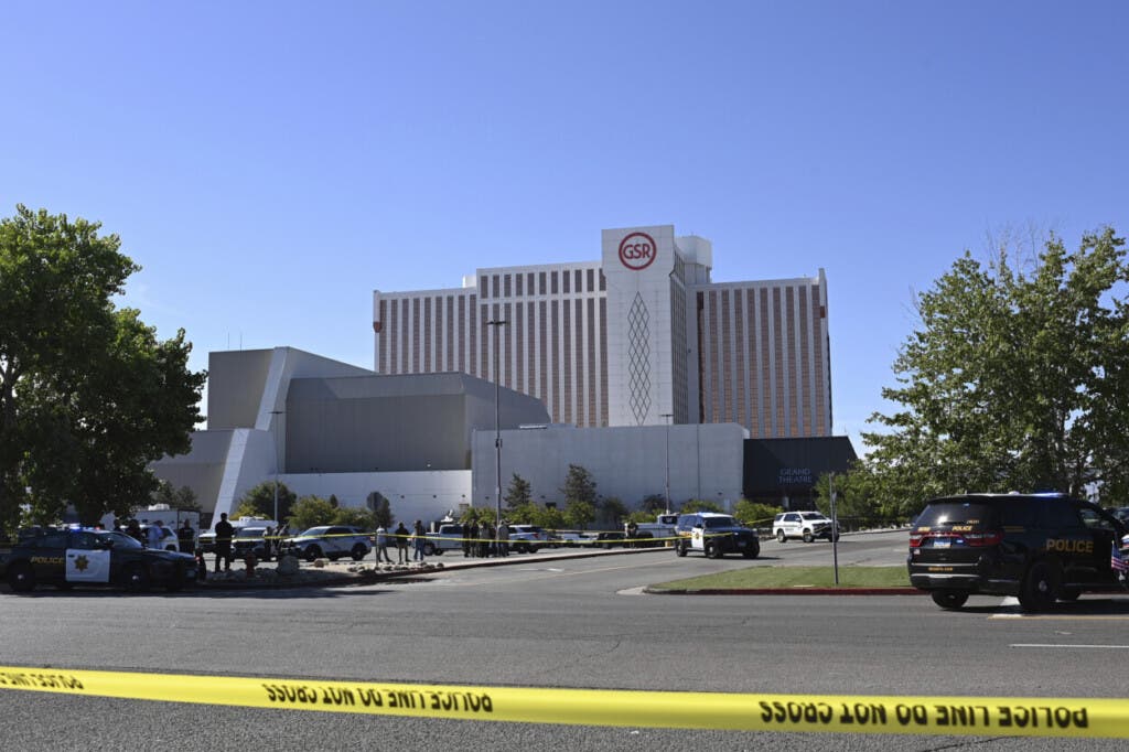 Al menos dos muertos y tres heridos por el tiroteo frente a un casino en Nevada