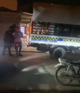 Policía investiga incidente en Hato Mayor durante arresto de joven