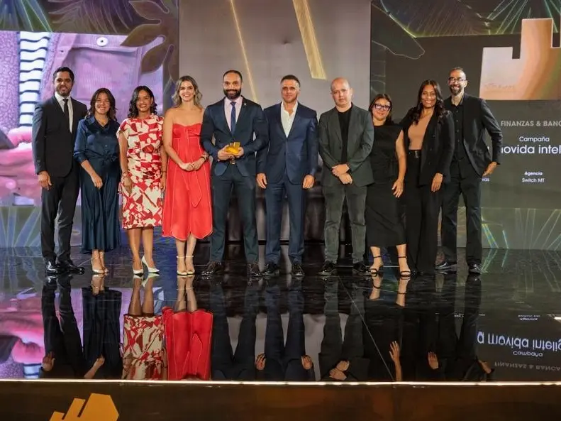 Entregan premio de oro a Switch Havas