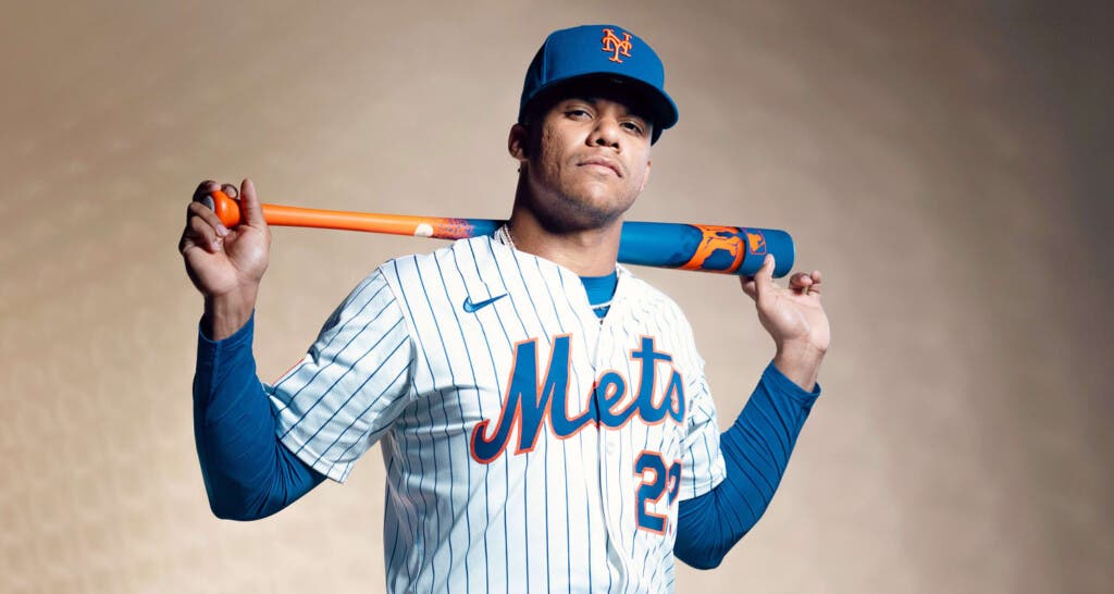 Soto, conocido por su carisma, reafirma con este gesto su compromiso con el desarrollo del béisbol en su país