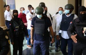 Funcionarios estatales recibirían sobornos del 5 al 10% por servicios de seguridad privada