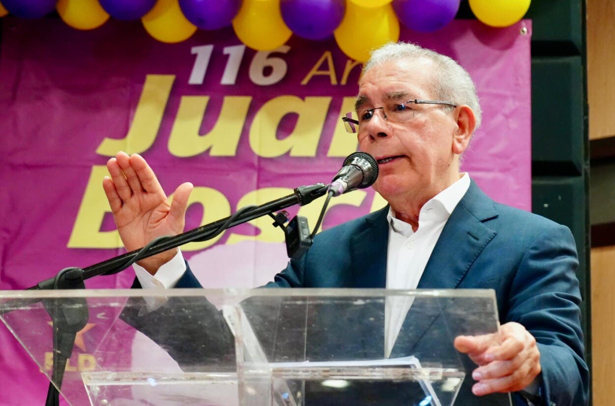 Danilo Medina lidera asamblea provincial del PLD en La Vega