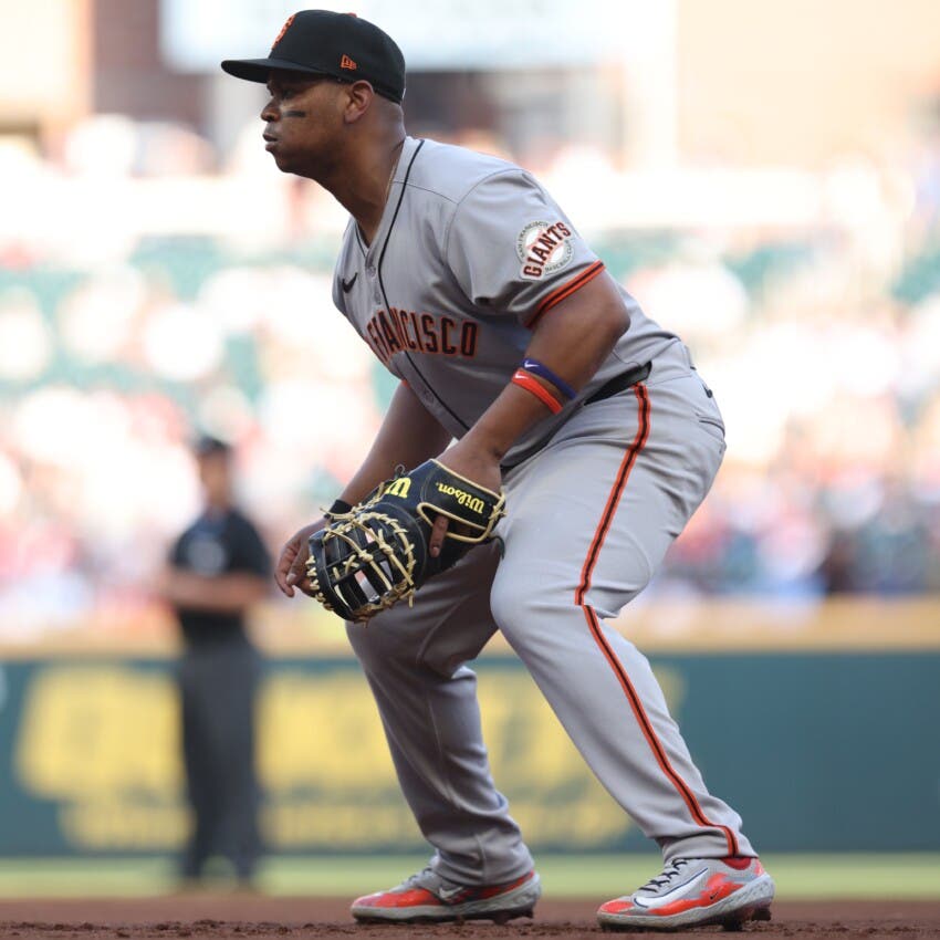 Rafael Devers debuta como inicialista con los Gigantes 