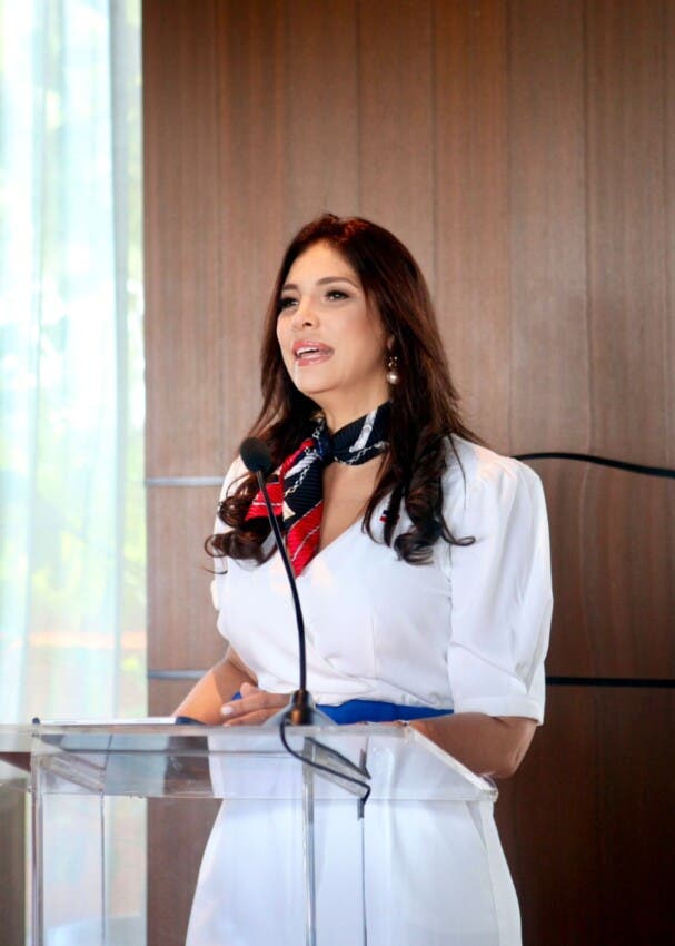 Nikauly De La Mota regresa con su programa 'Arriba y Alante RD'