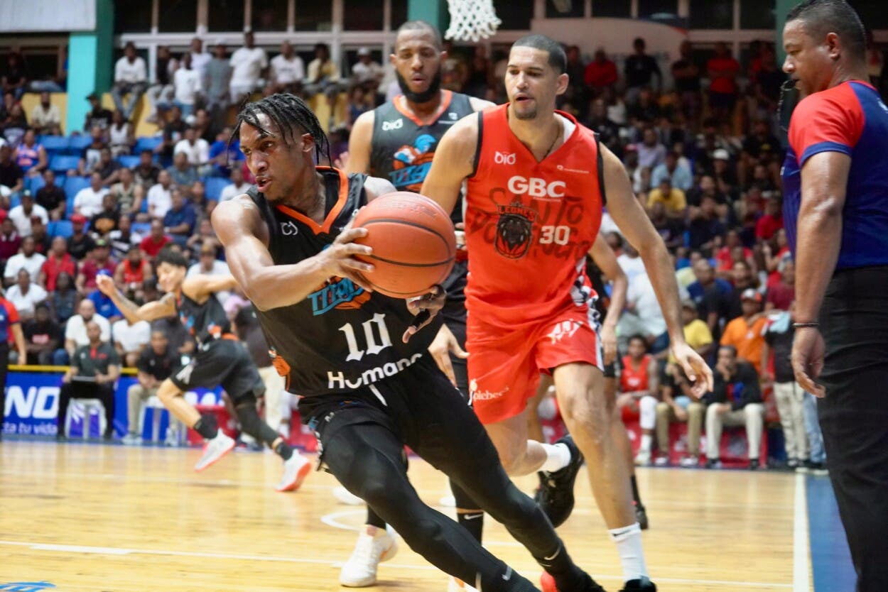 Titanes se colocan a un partido de la final LNB