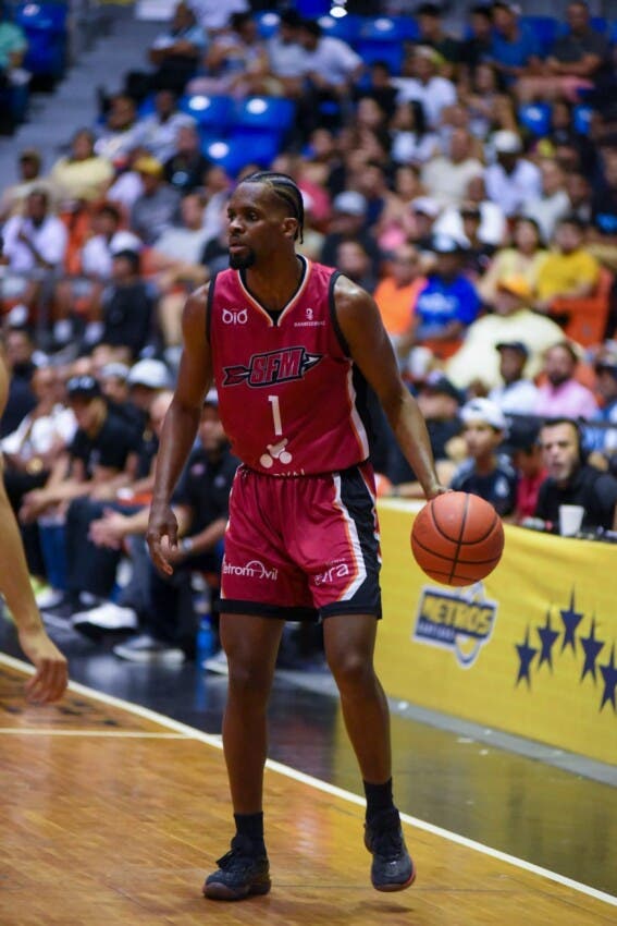 Indios toman delantera en semifinal LNB, Juan Miguel Suero y Eddy Polanco comandan triunfo