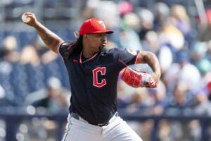 Cleveland: Controversia y licencia prolongada para Luis Ortiz