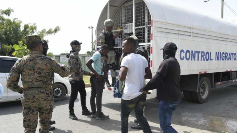 La misión necia de culpar a RD por la crisis haitiana