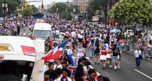 Tiroteos y riñas marcan el cierre de la Gran Parada Dominicana