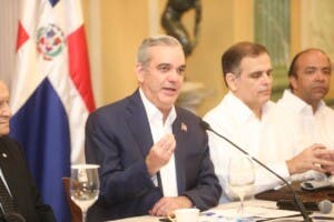 Abinader juramenta Comité Científico del Hub de Innovación Punta Bergantín