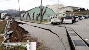Alerta de tsunami en Japón tras potente terremoto de magnitud 8 en Kamchatka, Rusia