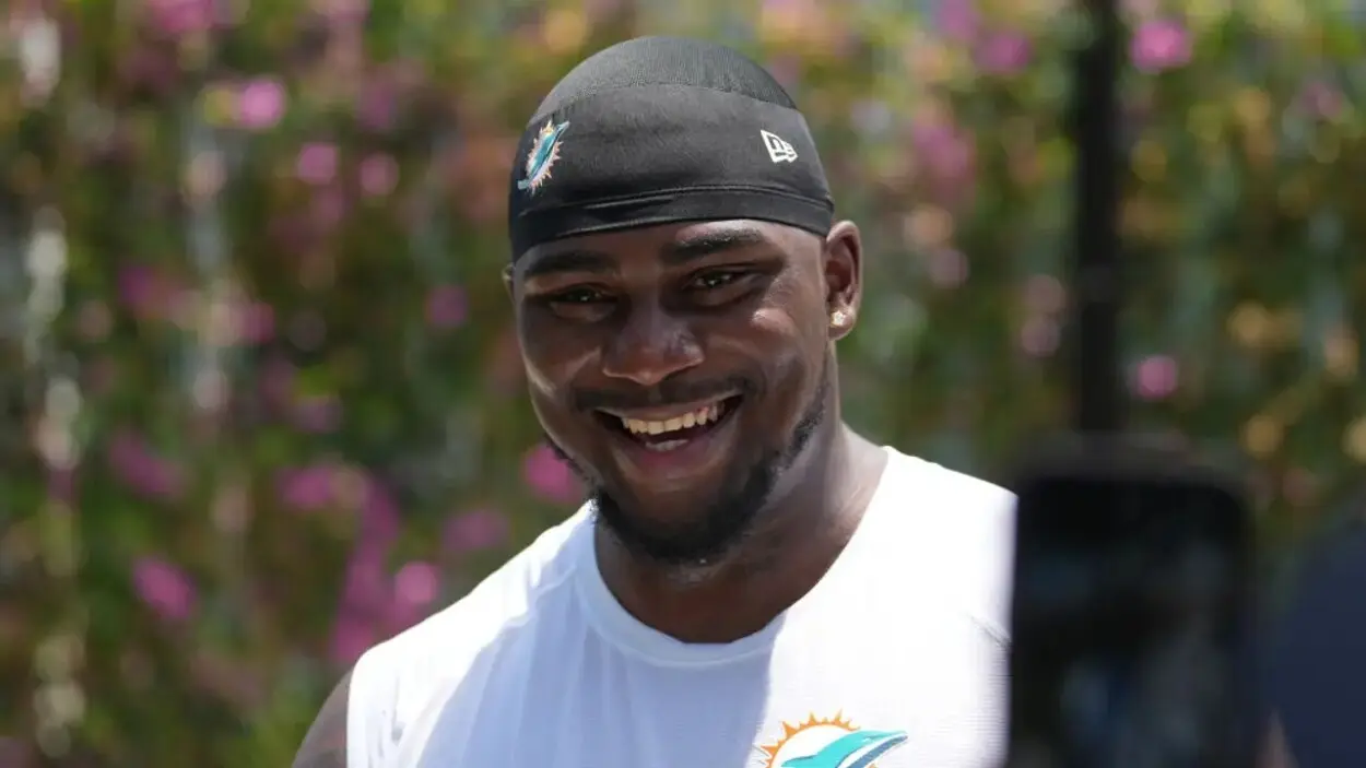 El dominicano Bayron Matos de los Dolphins regresa tras grave lesión