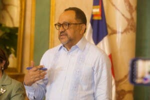 Gobierno aclara límites legales distritos municipales en materia de uso de suelo