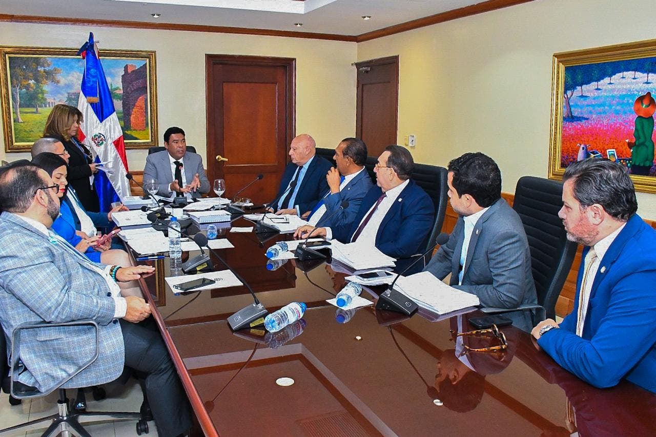 Comisión del Senado rendirá informe favorable sobre cambios al Código de Trabajo