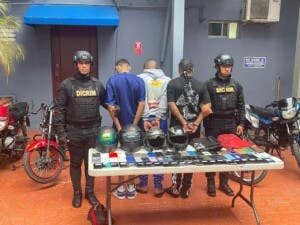 ¡Cayeron! Policía desmantela banda asaltaban celulares en plena vía del DN y Santo Domingo