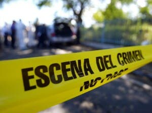 Cae en tiroteo «Rencito» perseguido por atracos en SDE