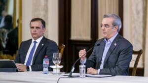Abinader agradece a Jochi Vicente y Magín Díaz promete estabilidad económica