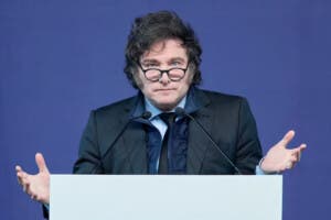 Aumenta la presión interna sobre el presidente por políticas sociales