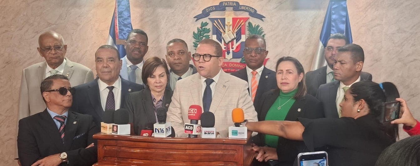 Fuerza del Pueblo solicita interpelación por crisis en Senasa