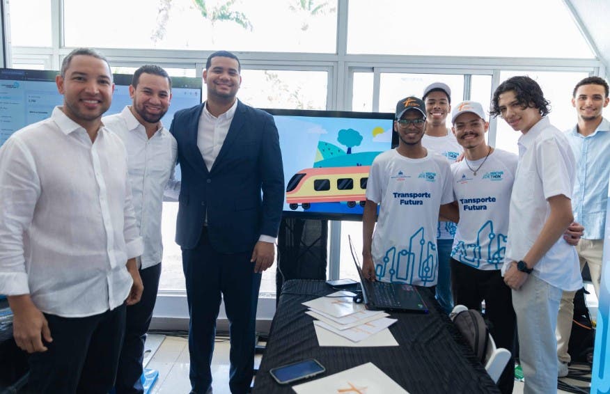 Nace CREA RD: jóvenes crean soluciones para ciudades inteligentes y sostenibles