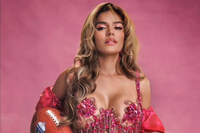 ¡Karol G y la NFL! Una noche épica de música y fútbol en Brasil
