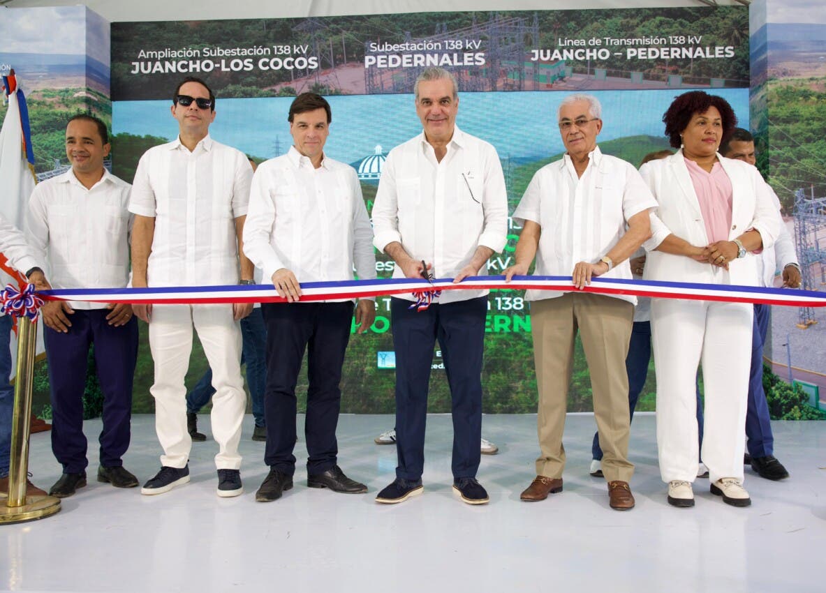 Abinader inaugura obras eléctricas que integran a Pedernales al SENI