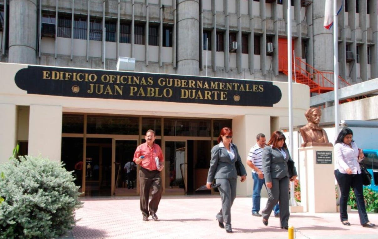 Aumenta un 7.7 % número empleados del sector público