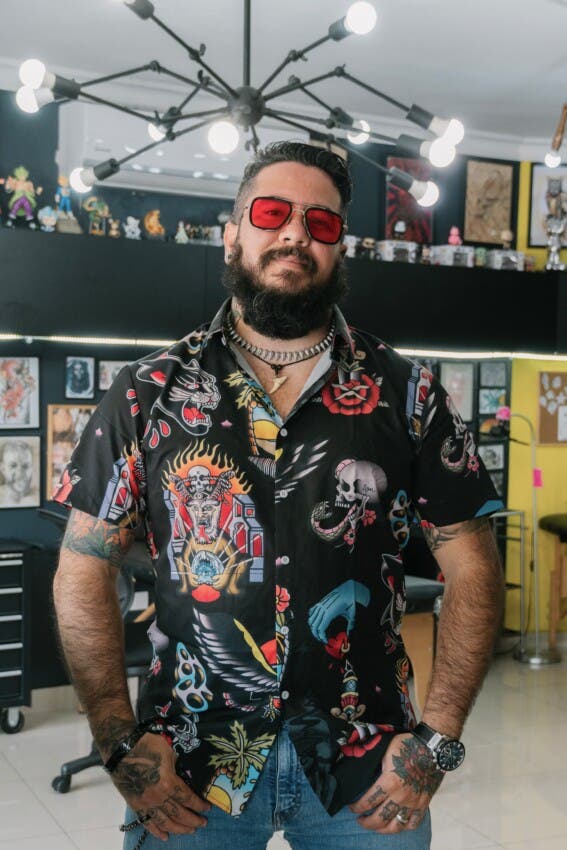El tema de los tatuajes sigue siendo controversial en el país, pues aunque muchos lo han normalizado todavía algunos cuestionan a las personas que los exhiben
