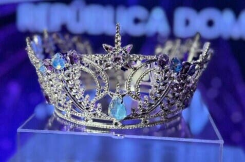 La nueva corona de Miss RD Universo: un símbolo de elegancia y cultura