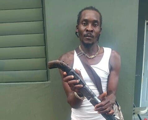 Arrestan haitiano armado en Elías Piña: sospechoso de asaltos a inmigrantes