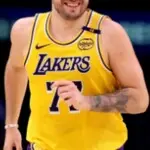 Los Mavericks insisten en alejarse de Luka Doncic
