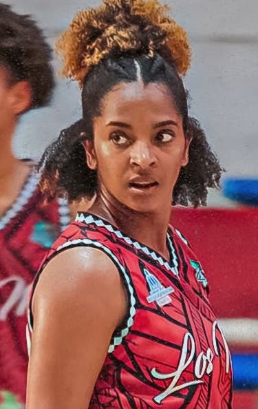 Club Los Mina imparable; invicto basket femenino