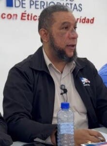 Controversia en Bonao: ADP paraliza clases por caso de difamación