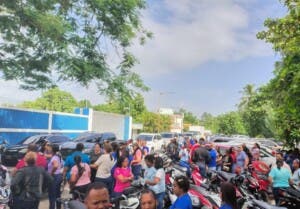 Paro de ADP en Bonao: 27 mil estudiantes afectados por un conflicto personal