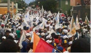 PRM y FP sepultan los partidos tradicionales
