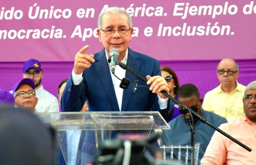 Danilo Medina: “El país vive pobreza, pérdida de esperanza y falta de rumbo”