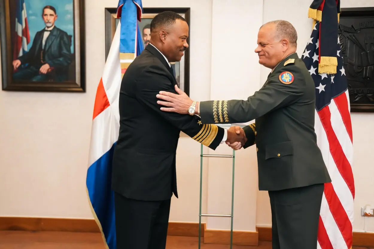 República Dominicana y Comando Sur de EEUU refuerzan cooperación ante amenazas transnacionales