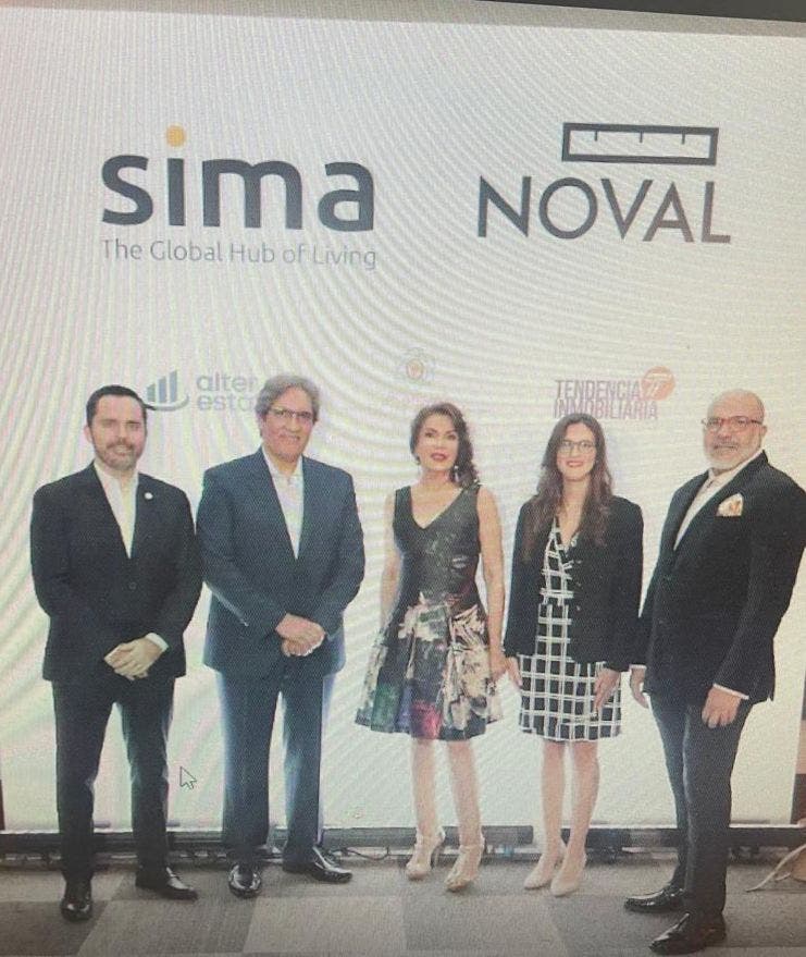 SIMA se organiza en cuatro áreas: SIMA Expo, orientada al público general en búsqueda de vivienda; SIMA Invest, dirigida a pequeños y medianos inversionistas; SIMA Pro, centrada en el debate profesional con conferencias especializadas; y PropTech Expo, que reúne las últimas innovaciones tecnológicas aplicadas al sector inmobiliario.
