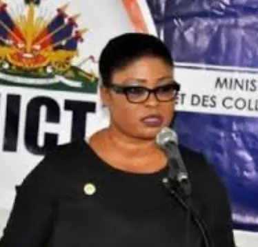 Migración interroga exalcaldesa haitiana ¿Qué revelará la investigación?