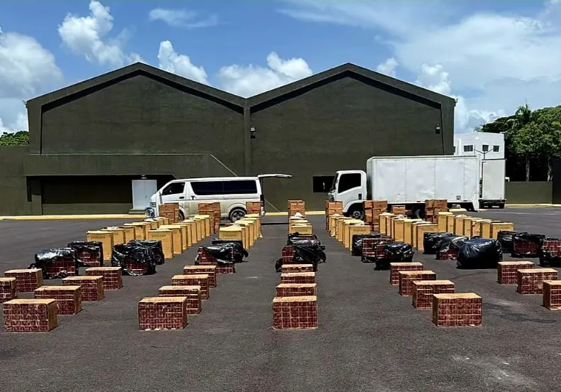 Ocupan 963,600 unidades de cigarrillos SFM