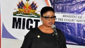 Detienen a empresaria haitiana con cheques sospechosos en República Dominicana