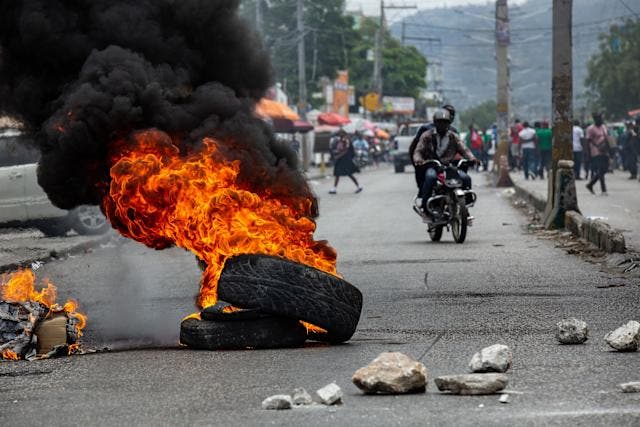 La situación de Haití se ha ido deteriorando por el avance de las bandas armadas, que controlan alrededor del 90 % de la capital.  