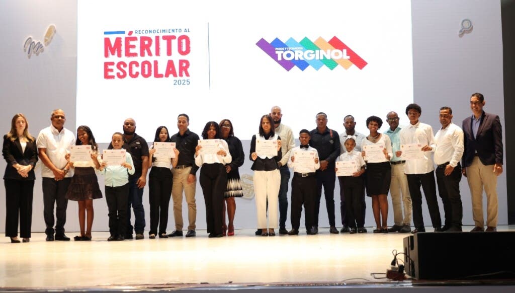 Por su parte, la vicepresidenta de Transformación Organizacional del Grupo Corripio, Isis Abreu, felicitó a los colaboradores de la organización por transmitir principios y valores a sus hijos, lo que se refleja en los logros alcanzados.