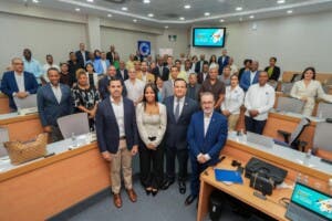 Banco Popular fortalece la educación financiera con taller para comunicadores
