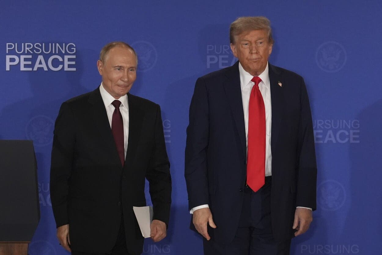 Trump y Putin cierran su cumbre en Alaska con buena sintonía y sin acuerdo sobre Ucrania