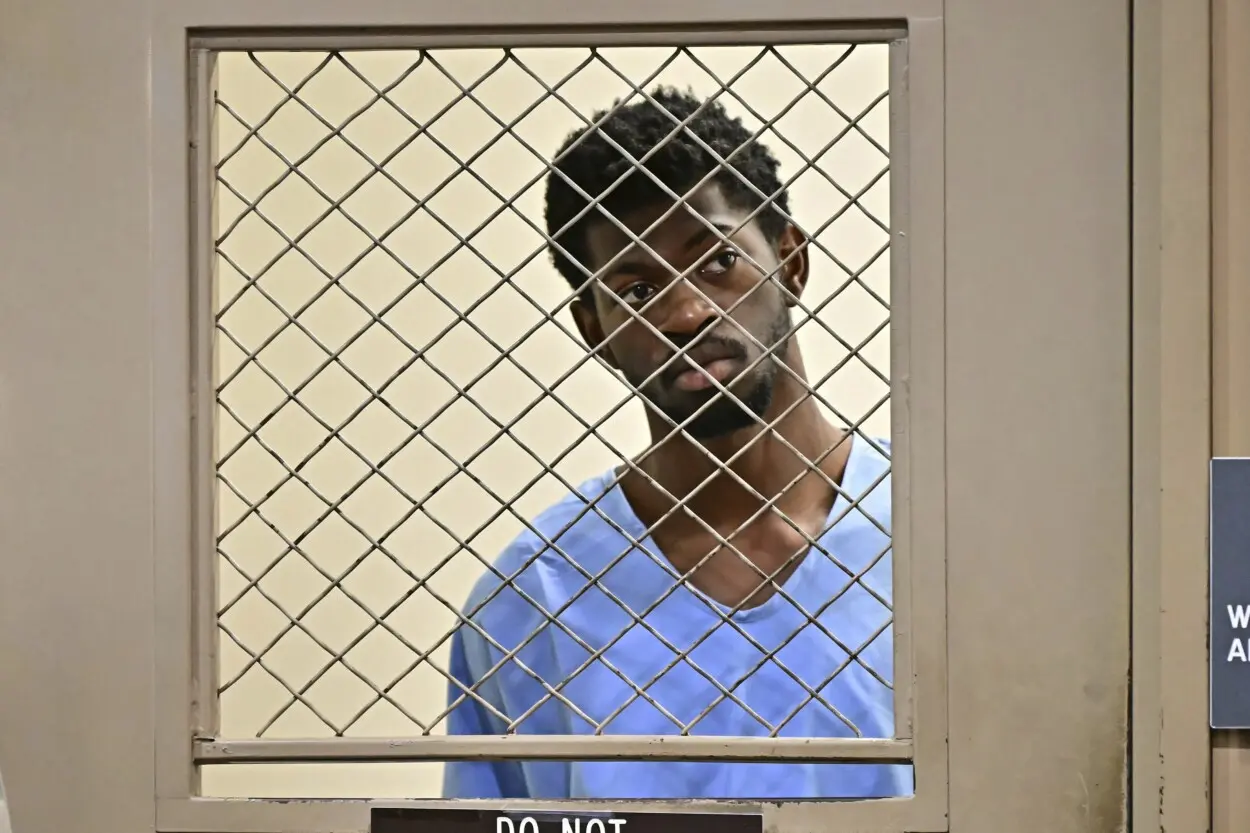 Lil Nas X enfrenta cargos penales tras ser arrestado en ropa interior en Los Ángeles