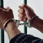 Apresan en Capotillo presunto microtraficante con drogas, tragamonedas y celulares robados