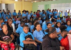 Gobierno da inicio al año escolar en Pedernales con el lema “La Educación es un Compromiso de Todos”